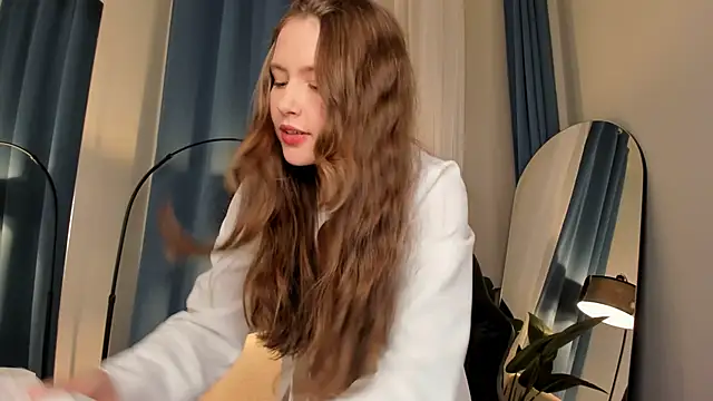 Snapshot of MaryannSoftt chatting on October 5, 2025, 4:16 pm MaryannSoftt online show from October 5, 2025, 4:16 pm