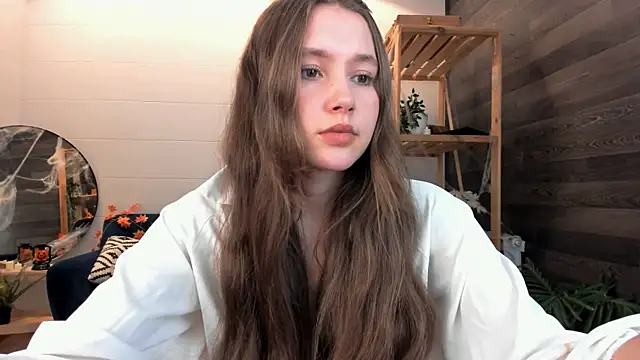 Snapshot of MaryannSoftt chatting on October 27, 2025, 4:11 pm MaryannSoftt online show from October 27, 2025, 4:11 pm