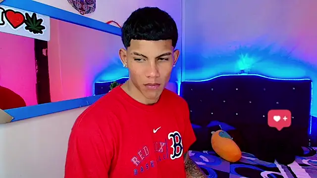 Damian latinxxx online show from February 4, 2025, 5:42 am