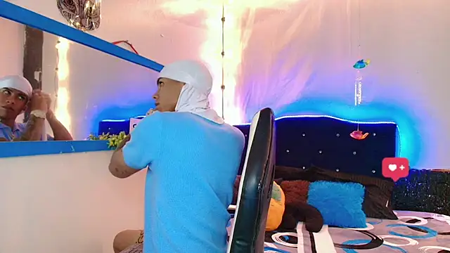 Damian latinxxx online show from February 11, 2025, 2:57 am