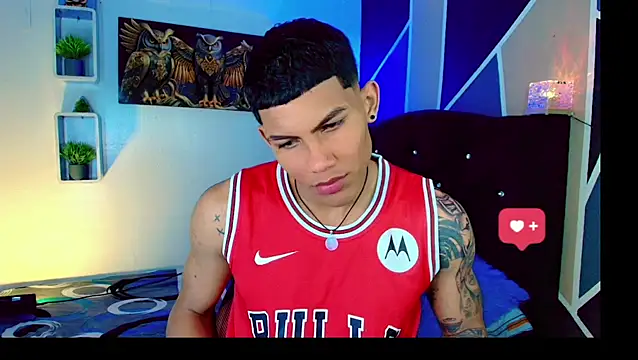 Damian latinxxx online show from March 19, 2025, 2:48 am