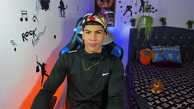 Damian latinxxx online show from September 10, 2025, 3:06 am