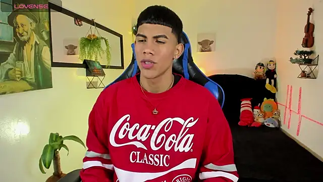 Damian latinxxx online show from March 19, 2026, 2:26 am