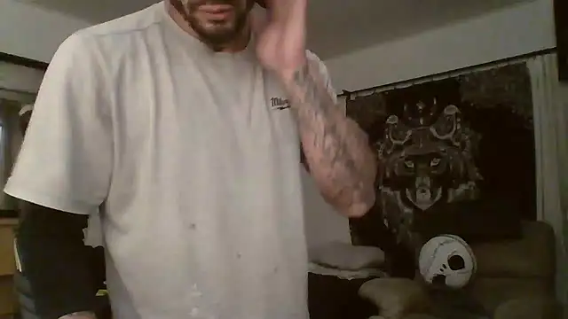 Snapshot of JohnnyDeep187 chatting on January 10, 2025, 2:57 am JohnnyDeep187 online show from January 10, 2025, 2:57 am