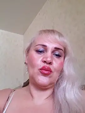 IsabellaBoni online show from February 12, 2025, 11:29 am