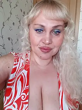 IsabellaBoni online show from March 9, 2026, 7:01 am