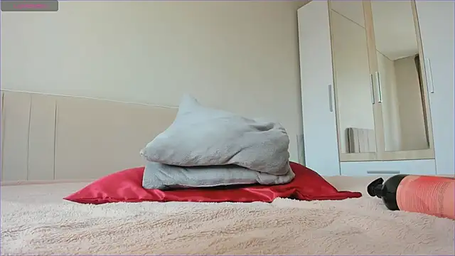 sweety vikky online show from March 5, 2025, 4:02 am