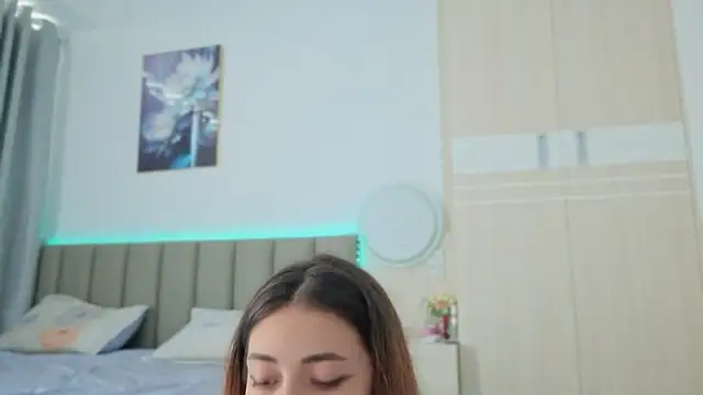 sweety vikky online show from April 21, 2026, 12:12 am