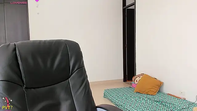 Kamilasalazar online show from January 30, 2025, 2:15 pm