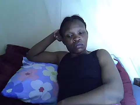 Snapshot of Sweet_serah chatting on December 15, 2025, 5:23 am Sweet serah online show from December 15, 2025, 5:23 am