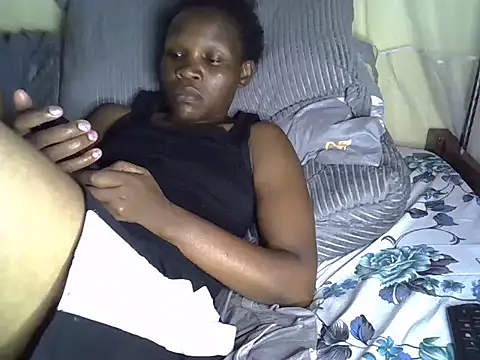 Snapshot of Sweet_serah chatting on April 3, 2026, 3:32 pm Sweet serah online show from April 3, 2026, 3:32 pm