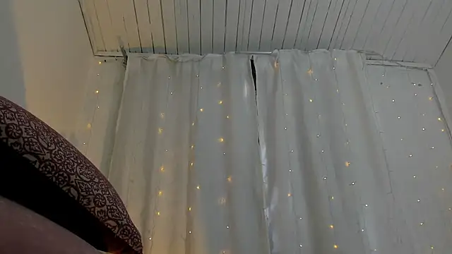 Zara dulce online show from March 10, 2025, 12:26 pm