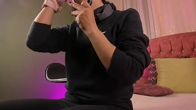 Zara dulce online show from September 18, 2025, 12:29 pm