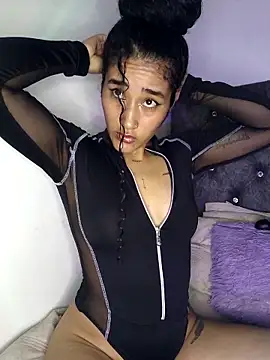 jaderossxx online show from November 18, 2025, 2:39 am