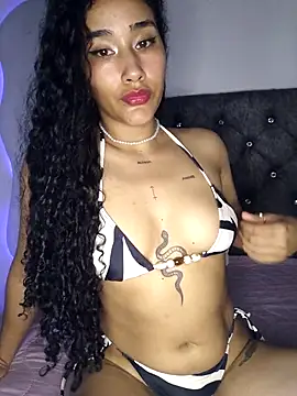 jaderossxx online show from May 17, 2026, 9:22 pm