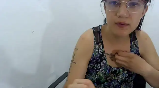 Snapshot of BLAKEandSUSANI chatting on February 5, 2025, 7:18 am BLAKEandSUSANI online show from February 5, 2025, 7:18 am