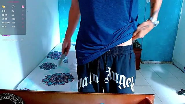 bray hotboy777 online show from February 15, 2025, 4:12 pm