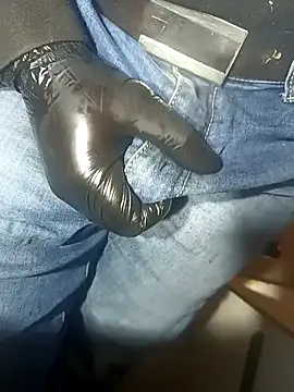 Snapshot of franko1987 chatting on January 11, 2025, 5:52 am franko1987 online show from January 11, 2025, 5:52 am