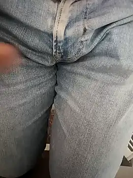 Snapshot of franko1987 chatting on February 23, 2025, 9:00 am franko1987 online show from February 23, 2025, 9:00 am