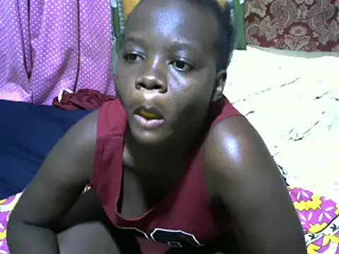 Snapshot of Thicky_kyla chatting on March 5, 2025, 10:10 pm Thicky kyla online show from March 5, 2025, 10:10 pm