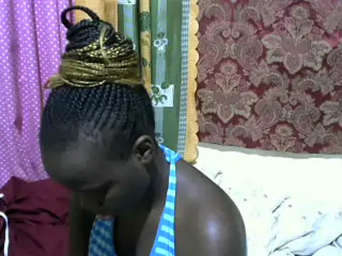 Snapshot of Thicky_kyla chatting on March 15, 2025, 4:35 am Thicky kyla online show from March 15, 2025, 4:35 am