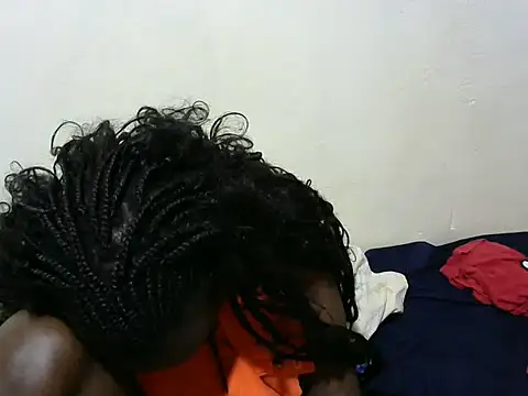 Snapshot of Thicky_kyla chatting on October 24, 2025, 12:41 am Thicky kyla online show from October 24, 2025, 12:41 am