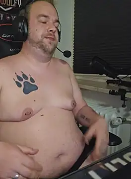 PupW0lfy online show from October 11, 2025, 7:12 pm