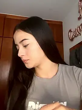 Veronica isaza   online show from January 9, 2026, 12:30 pm