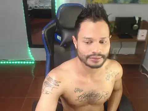 Sebastian lugo online show from September 23, 2025, 2:36 am