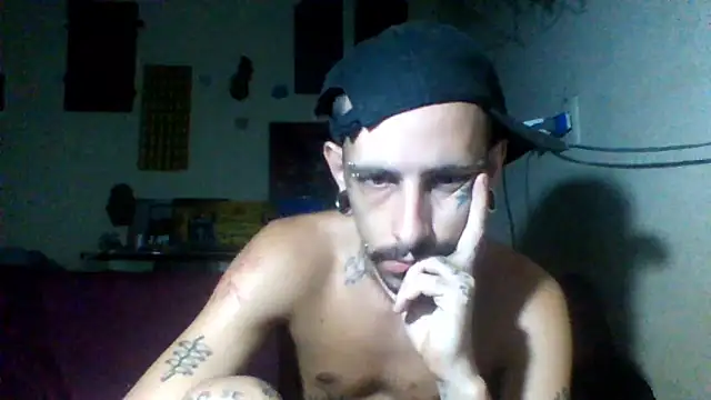 Snapshot of sellvageria chatting on February 15, 2026, 12:18 am sellvageria online show from February 15, 2026, 12:18 am