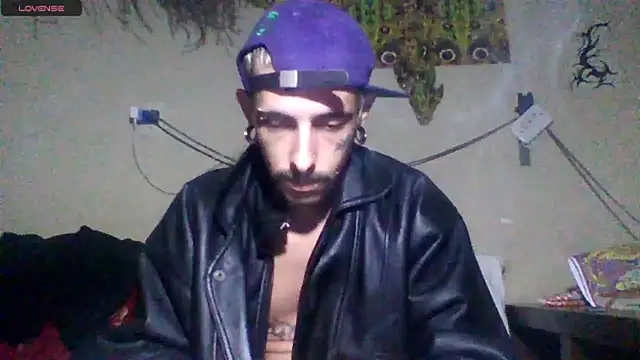 Snapshot of sellvageria chatting on July 9, 2026, 11:31 pm sellvageria online show from July 9, 2026, 11:31 pm