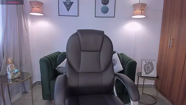 Abella ruiz online show from December 5, 2025, 12:25 pm