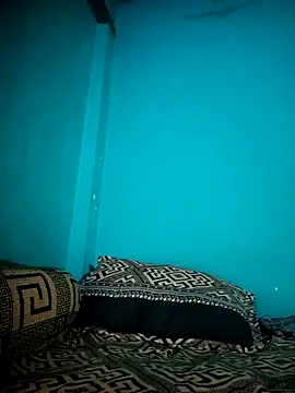 Kamrul1111a online show from September 18, 2025, 11:40 pm