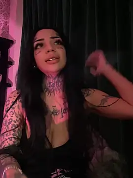 CreamyInkky  online show from December 3, 2024, 11:44 am