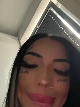 CreamyInkky  online show from February 2, 2025, 12:35 pm