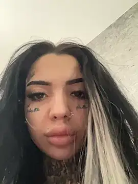 CreamyInkky  online show from February 24, 2025, 8:38 am