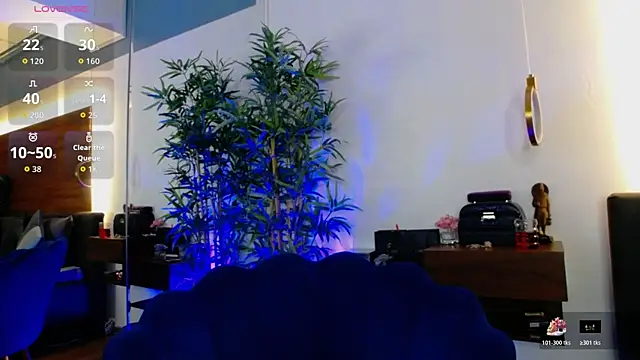 CreamyInkky  online show from December 15, 2025, 7:01 am