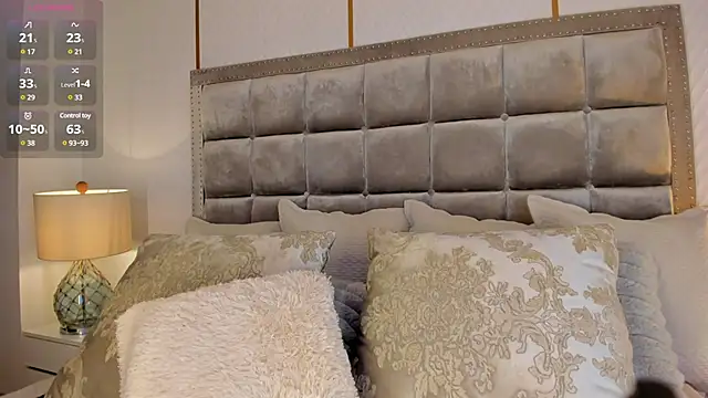 Snapshot of StacyRigel chatting on December 24, 2024, 7:17 am StacyRigel online show from December 24, 2024, 7:17 am