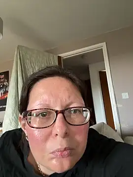 Ailsa Bliss online show from October 4, 2025, 12:58 pm