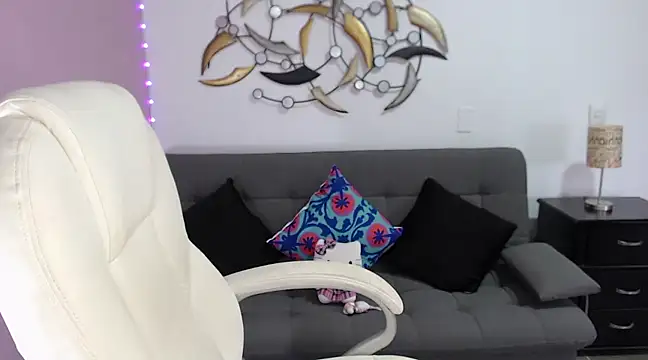 NicoleKitty  online show from December 12, 2024, 9:26 pm