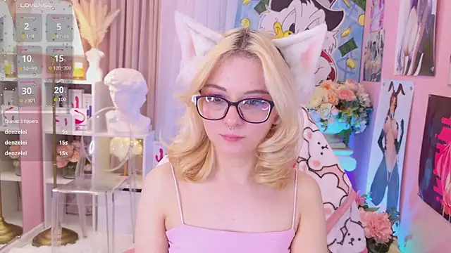 Snapshot of Coconut_Mia chatting on December 3, 2024, 12:13 am Coconut Mia online show from December 3, 2024, 12:13 am