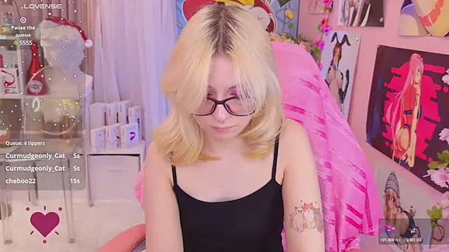 Snapshot of Coconut_Mia chatting on December 21, 2024, 11:02 pm Coconut Mia online show from December 21, 2024, 11:02 pm