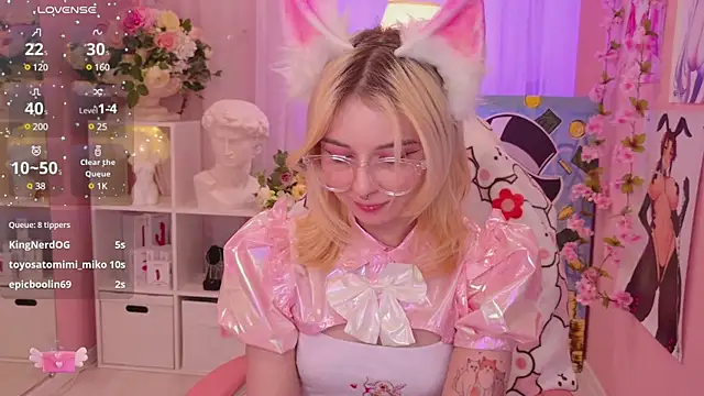 Snapshot of Coconut_Mia chatting on January 13, 2025, 1:02 am Coconut Mia online show from January 13, 2025, 1:02 am