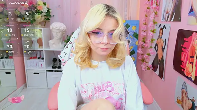 Snapshot of Coconut_Mia chatting on January 17, 2025, 8:55 pm Coconut Mia online show from January 17, 2025, 8:55 pm