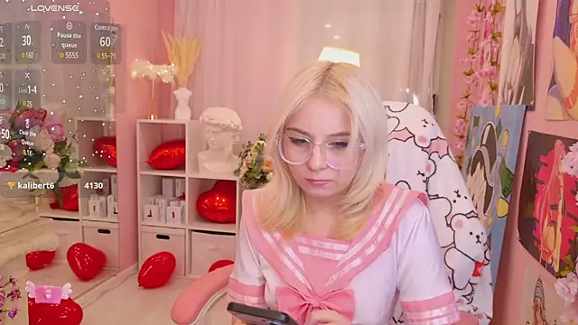 Snapshot of Coconut_Mia chatting on February 9, 2025, 12:39 am Coconut Mia online show from February 9, 2025, 12:39 am