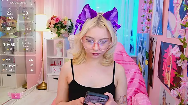 Snapshot of Coconut_Mia chatting on February 21, 2025, 3:01 am Coconut Mia online show from February 21, 2025, 3:01 am