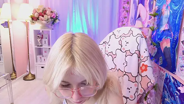 Snapshot of Coconut_Mia chatting on September 8, 2025, 3:00 pm Coconut Mia online show from September 8, 2025, 3:00 pm