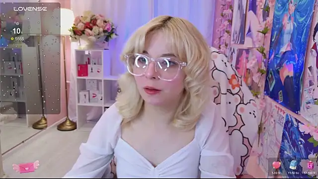 Snapshot of Coconut_Mia chatting on September 26, 2025, 1:48 pm Coconut Mia online show from September 26, 2025, 1:48 pm