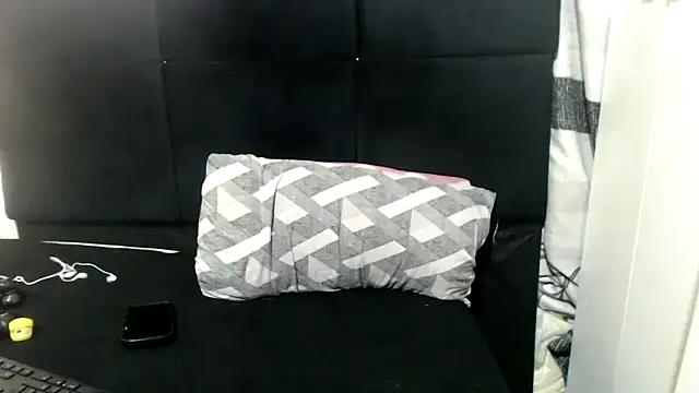 SweetHotBabby18 online show from September 20, 2025, 6:14 am