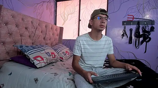 Theskinnyboys online show from January 12, 2025, 1:48 pm